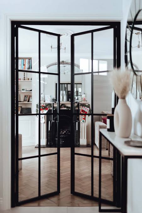 DoorsFrame